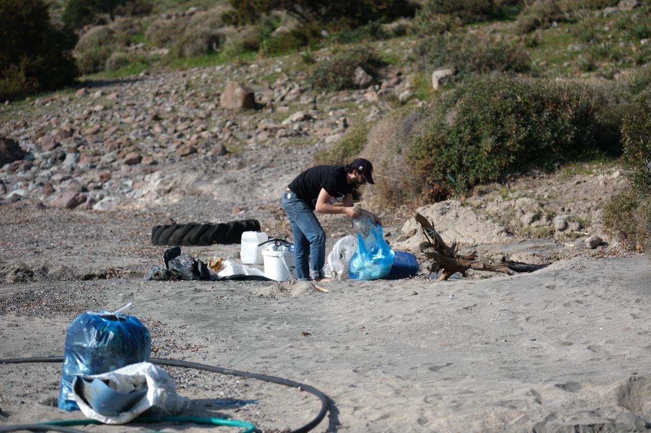 Tilkişen otu toplamaya gittiler, koyu temizlediler