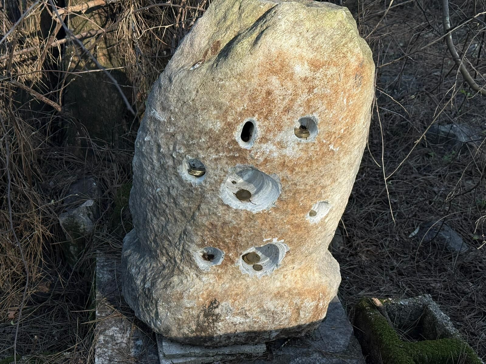 Muğla’da Nur Indiği Söylenen 2 Asırlık Adak Taşı Ortadan Kayboldu (2)
