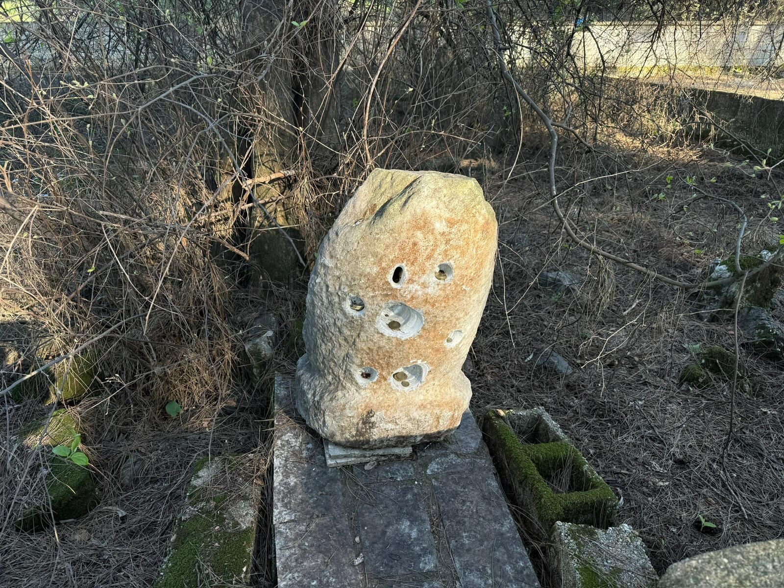 Muğla’da Nur Indiği Söylenen 2 Asırlık Adak Taşı Ortadan Kayboldu (3)