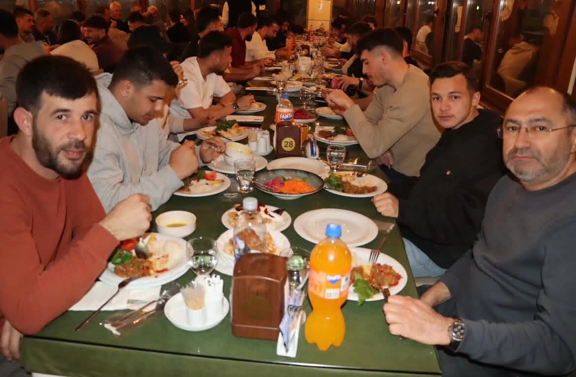 Muğlaspor Ailesi Ramazan İftarında Bir Araya Geldi (1)