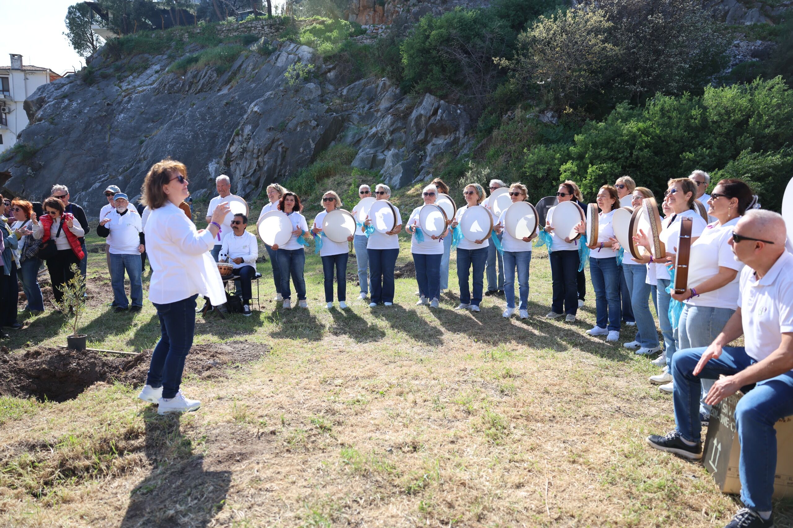 Marmari̇ste Umut Korusu Oluşturuldu (4)