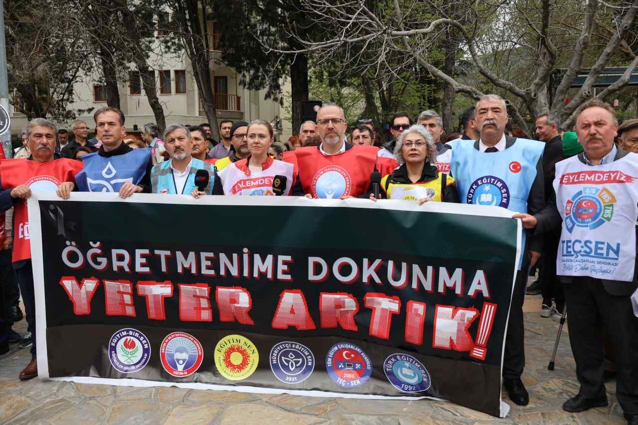 Muğla’da Öğretmenlerden Saldırıya Tepki Yürüyüşü (2)