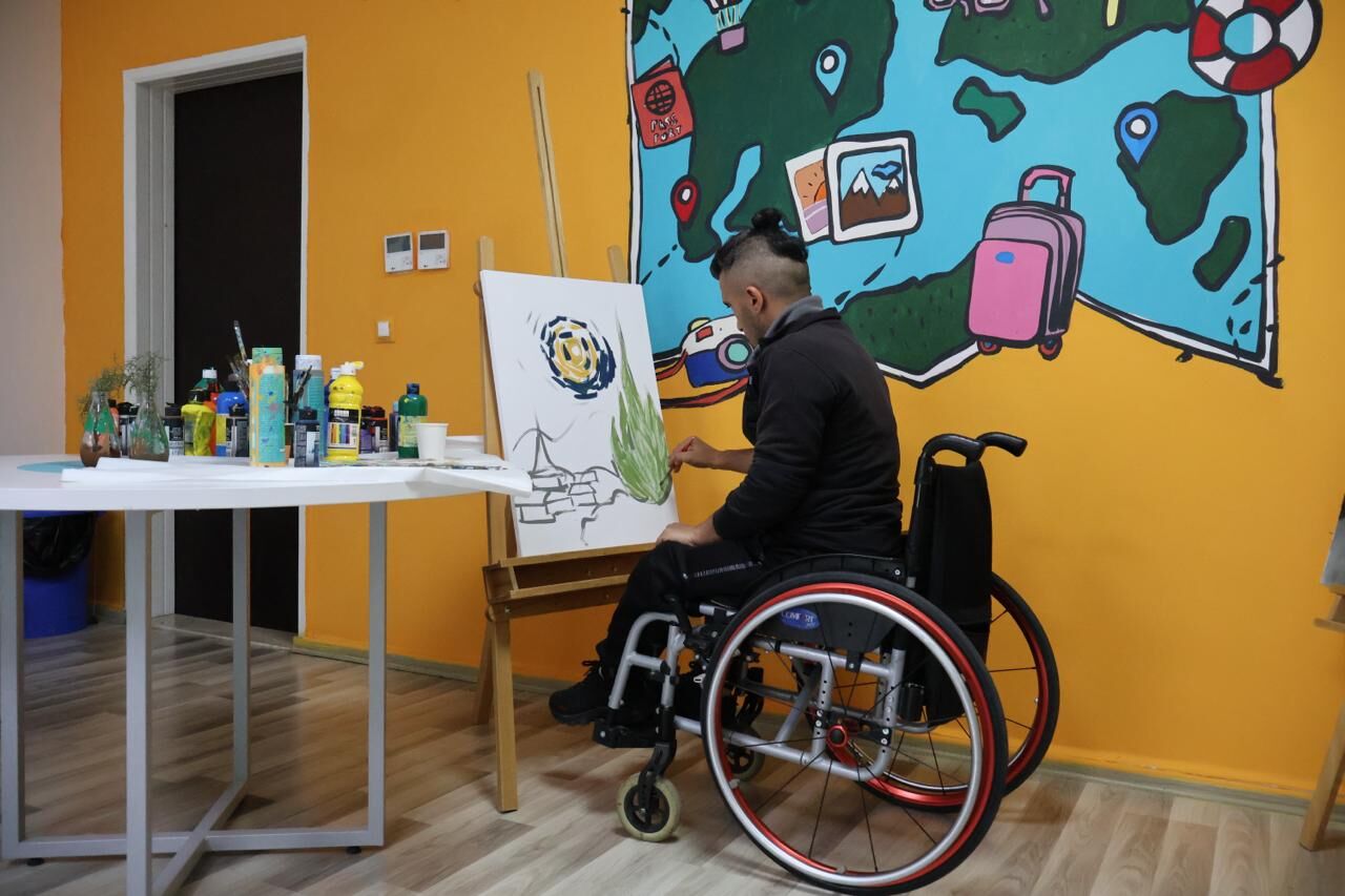 Engeline Yenilmedi, Ilk Sergisini Açıyor (2)