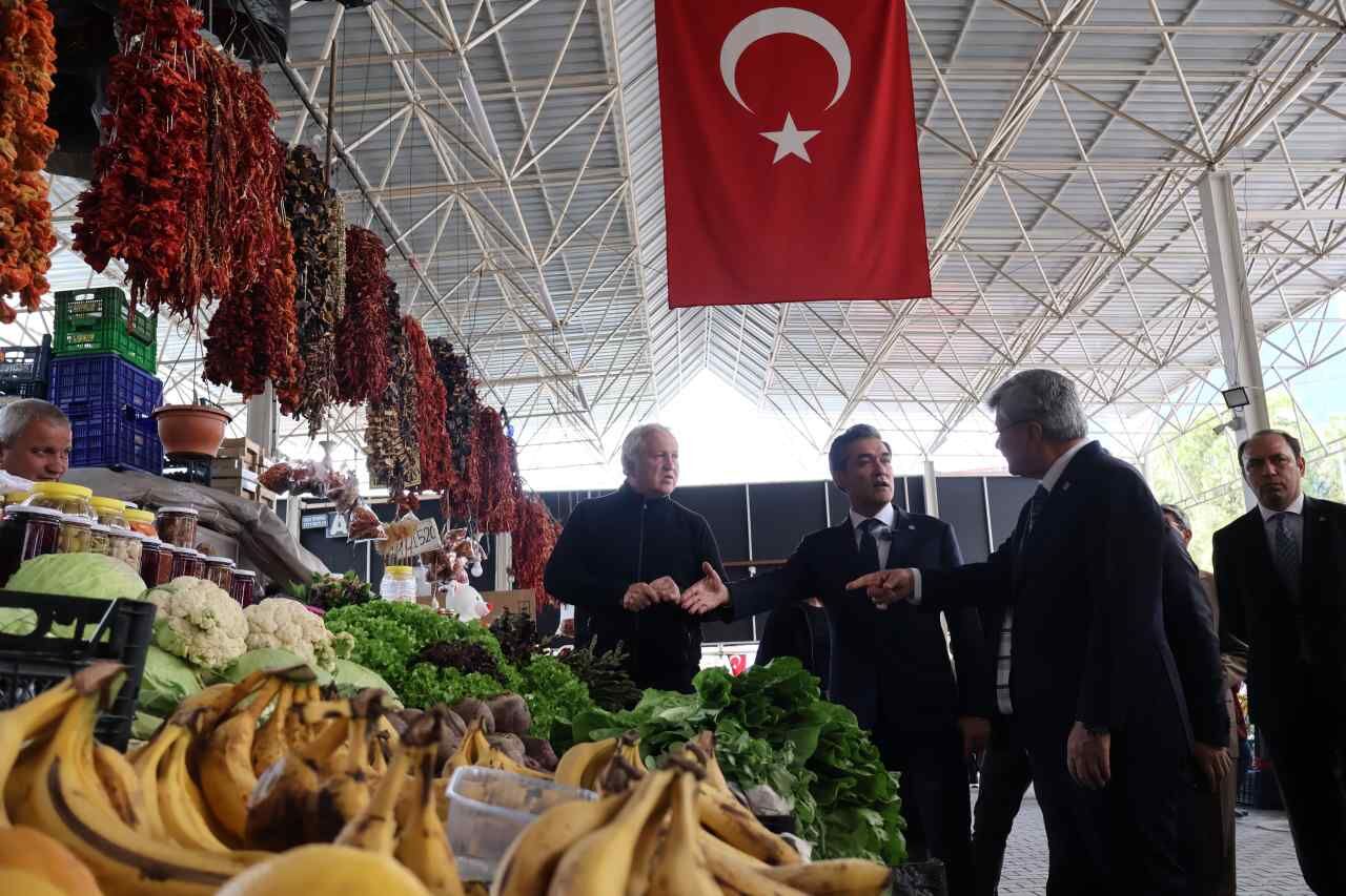 İyi̇ Partili Kavuncu’dan Menteşe Pazarına Ziyaret (6)
