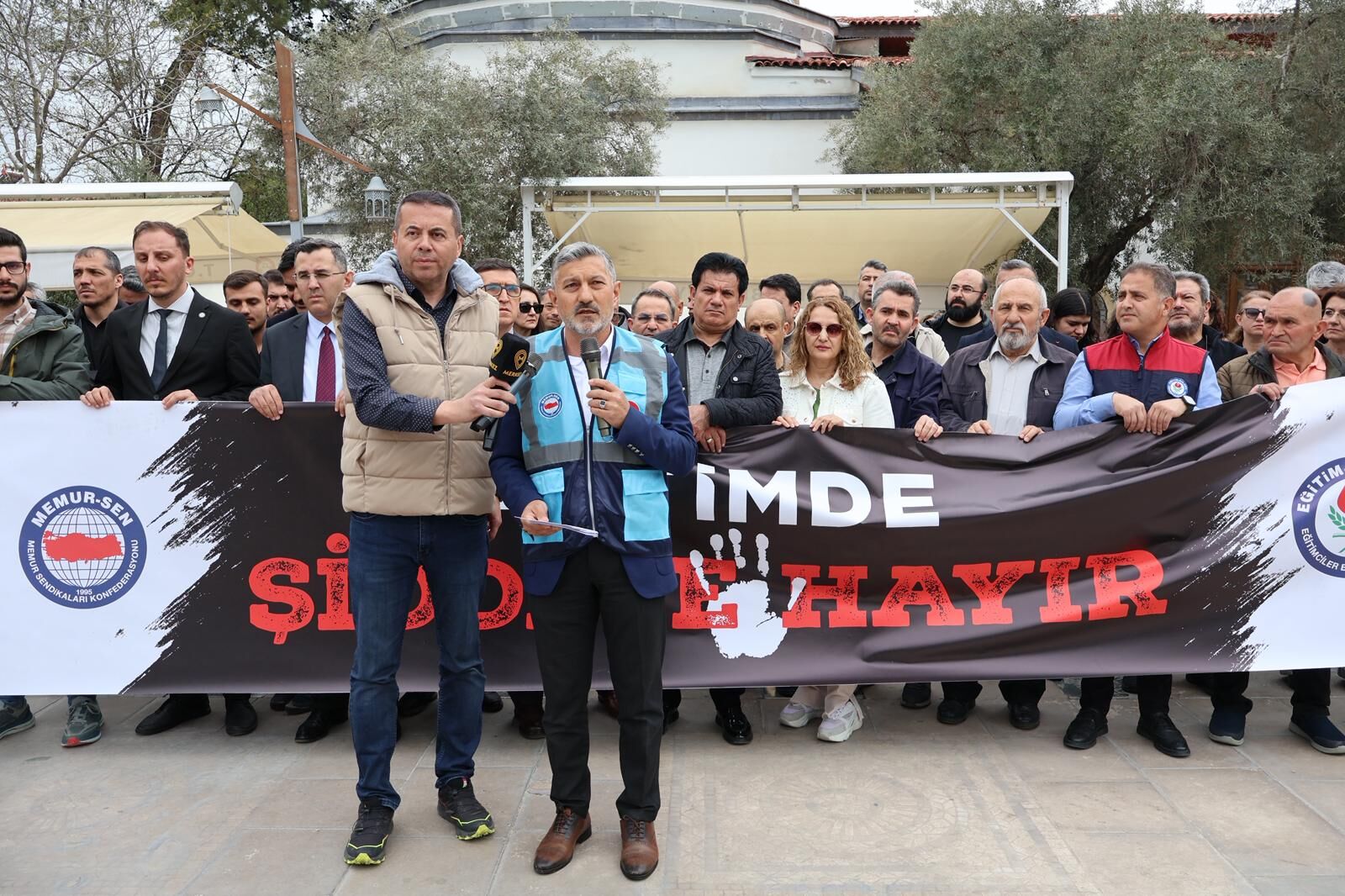 Muğla’da Okul Saldırısı İçin Gıyabi Cenaze Namazı Kılındı (5)