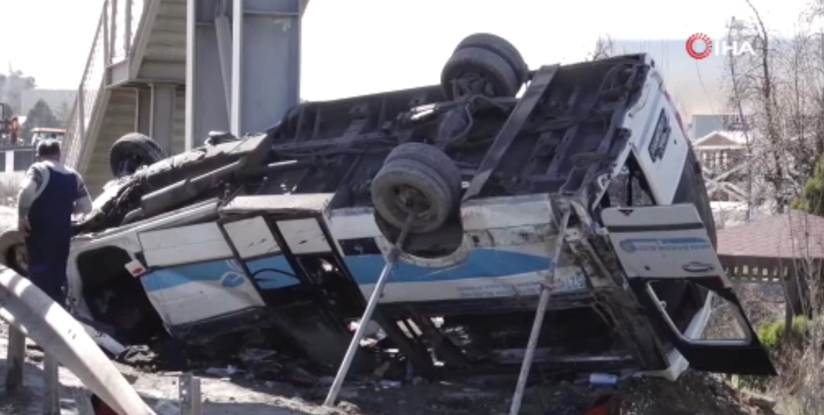 Ankara’da Halk Otobüsü Kazası 5 Ölü, 15 Yaralı (2)