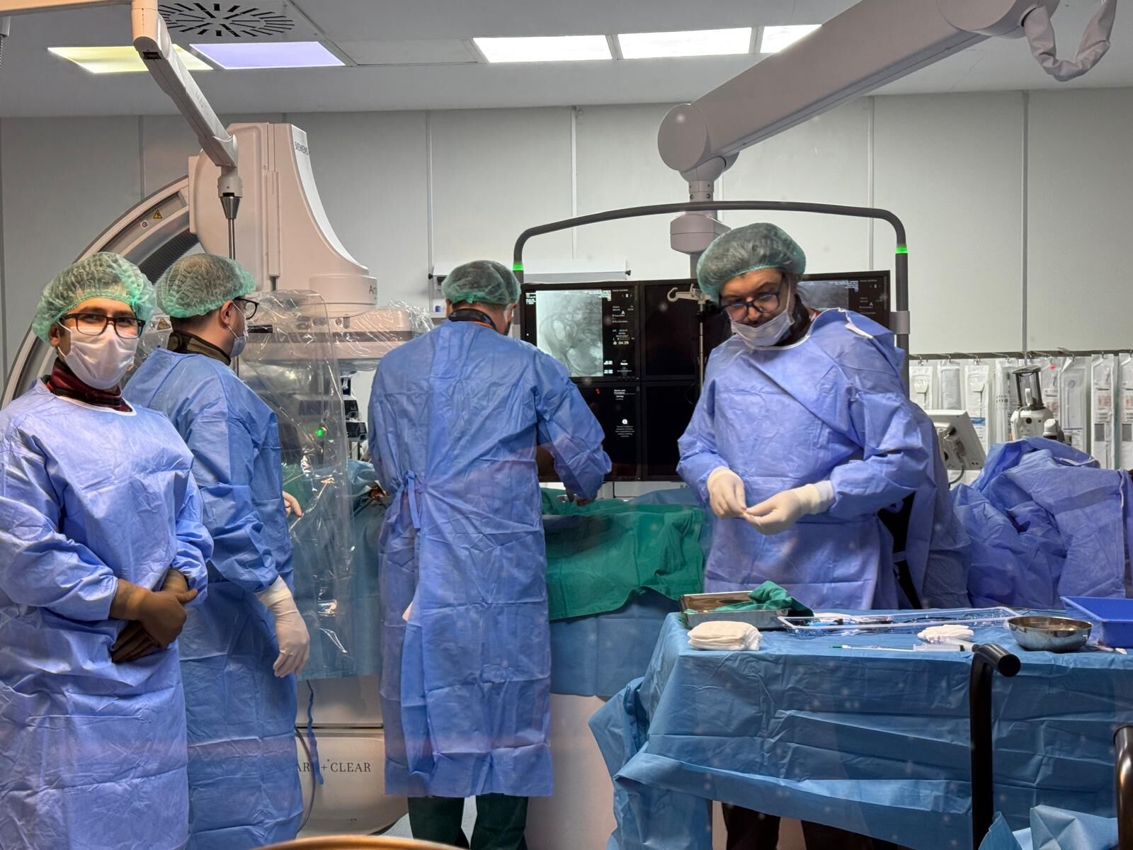 Muğla’da Riskli Hastalara Kapalı Kalp Kapağı Operasyonu (3)