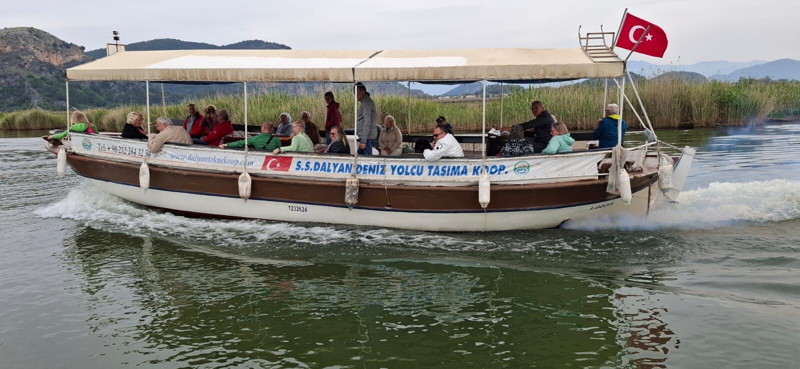 Avusturyali Turi̇stler Marmari̇ste (2)