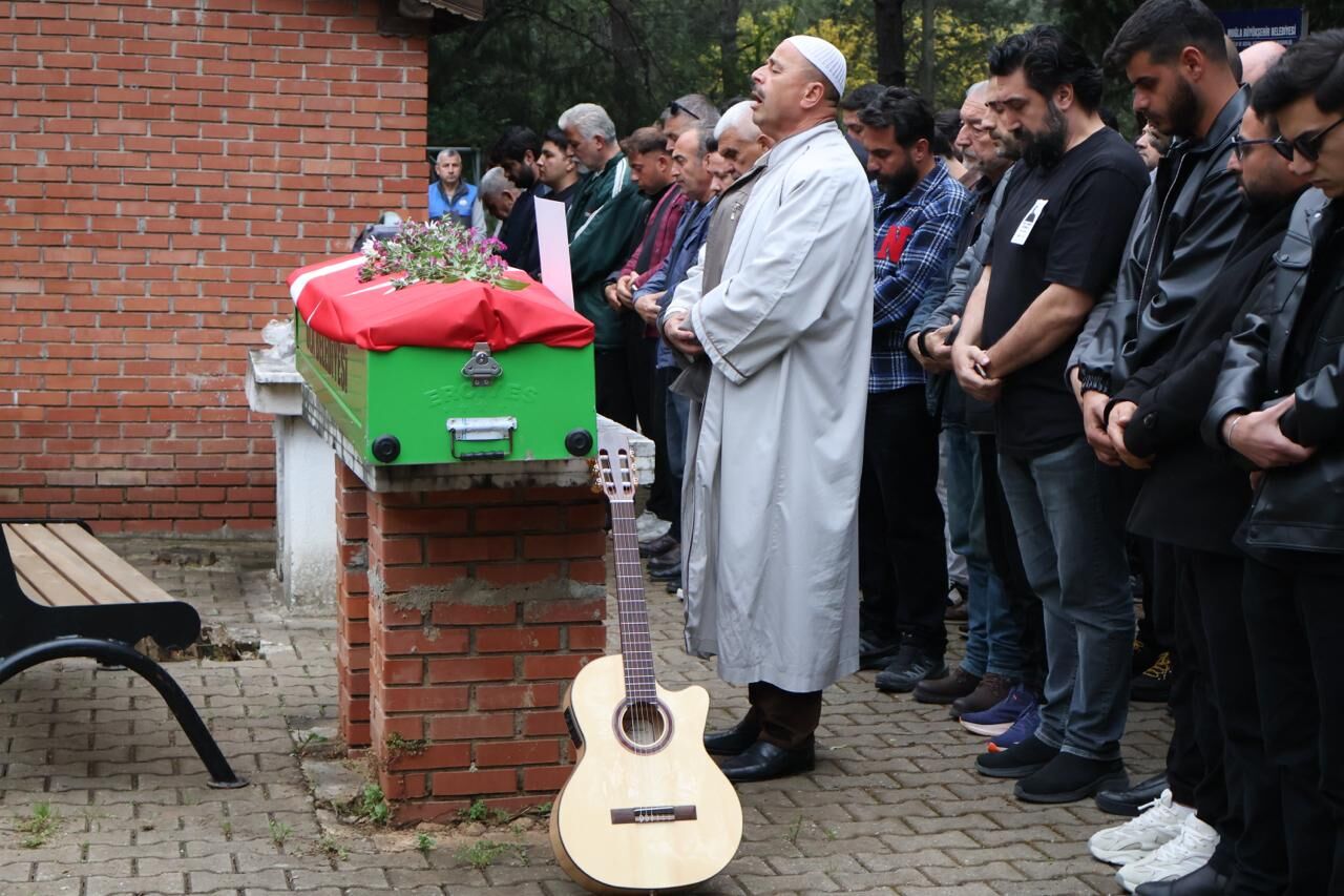 Whatsapp Image 2026 04 18 At 18.13.50 (1)