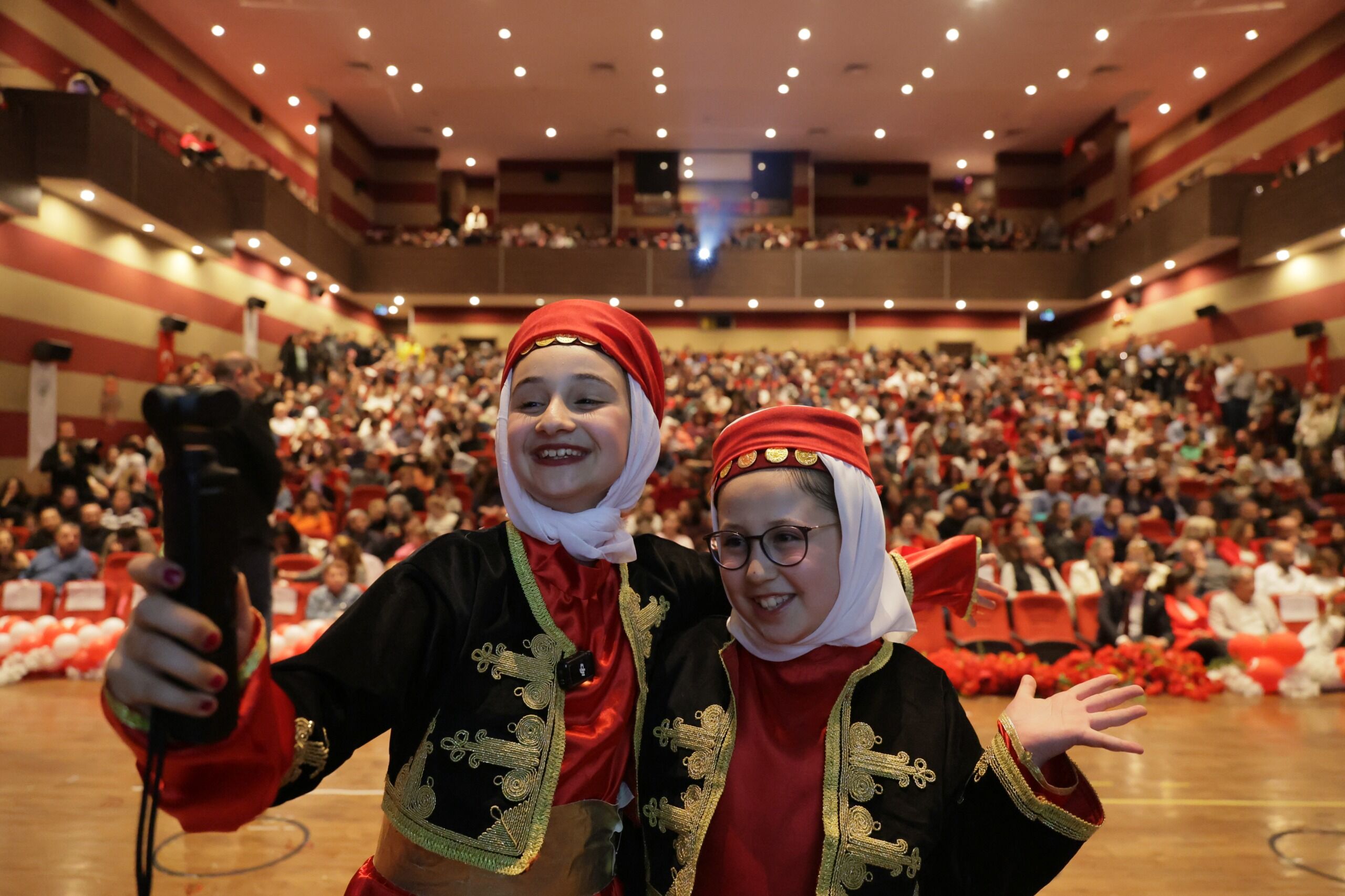 Dünya Çocukları Menteşe’de Aynı Sahneyi Paylaştı (4)