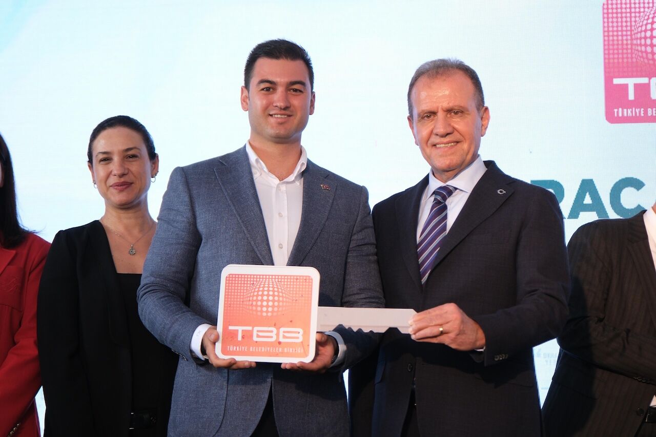 Türkiye Belediyeler Birliği’nden Belediyeye Hizmet Aracı Desteği (7)