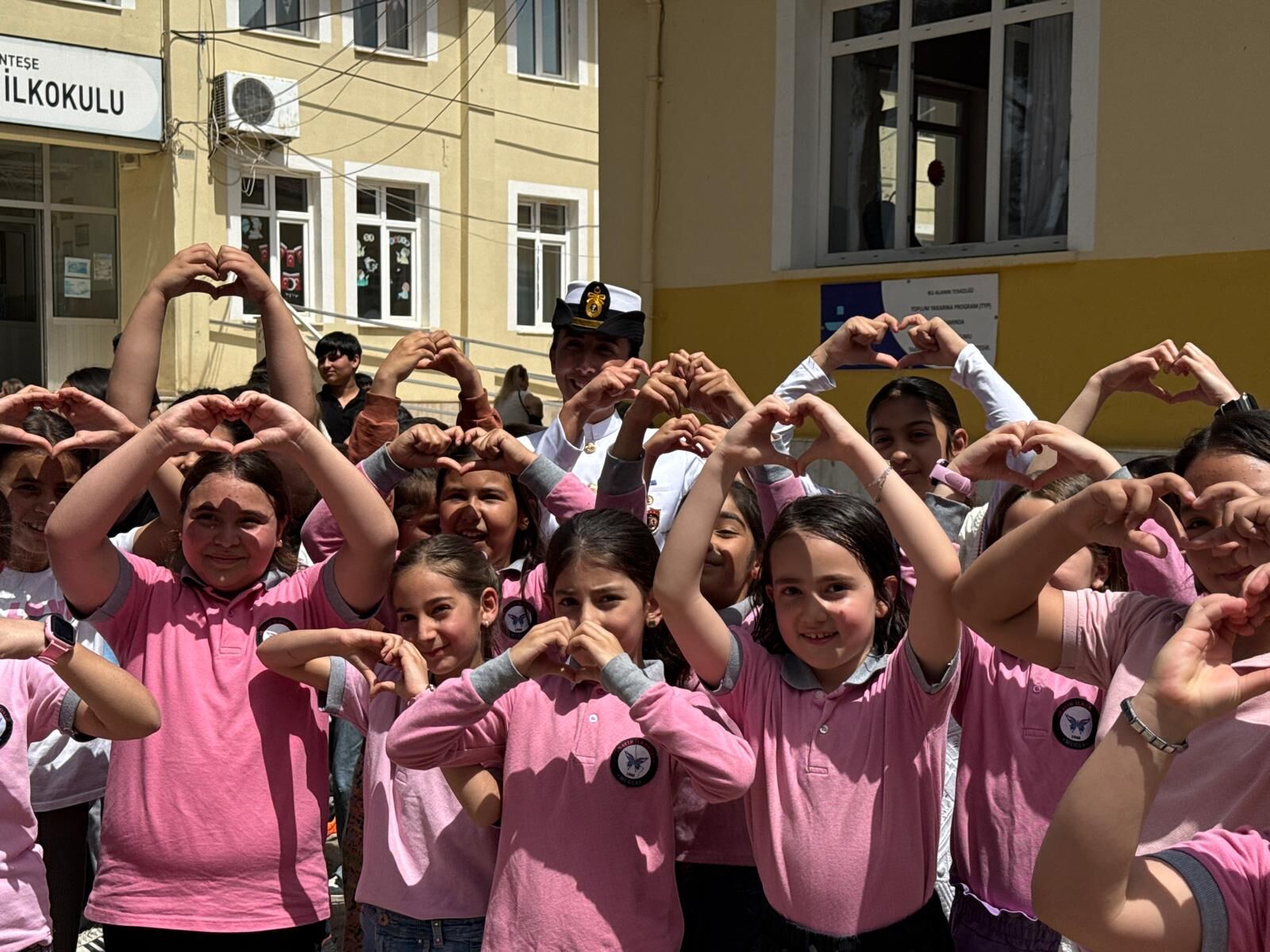 Muğla’da Minik Eller İlk Mektuplarını Mehmetçiğe Yazdı (9)