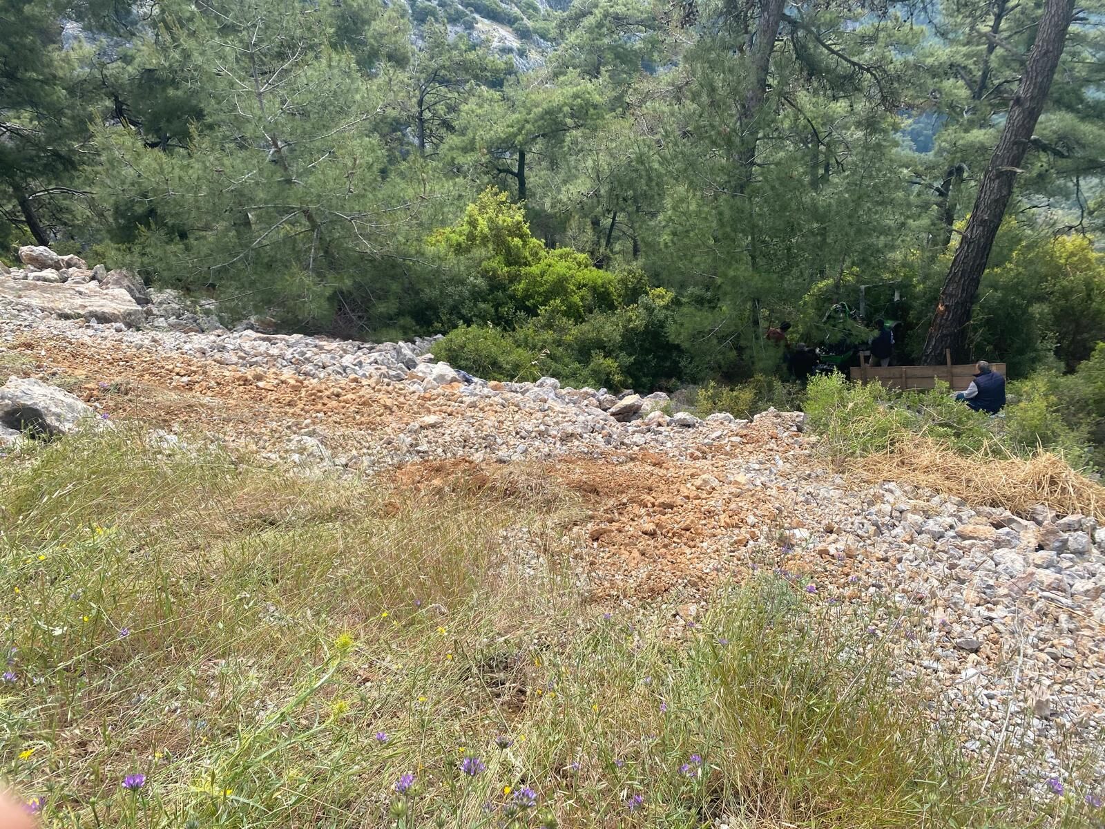 Menteşe’de Traktör Uçuruma Yuvarlandı (4)