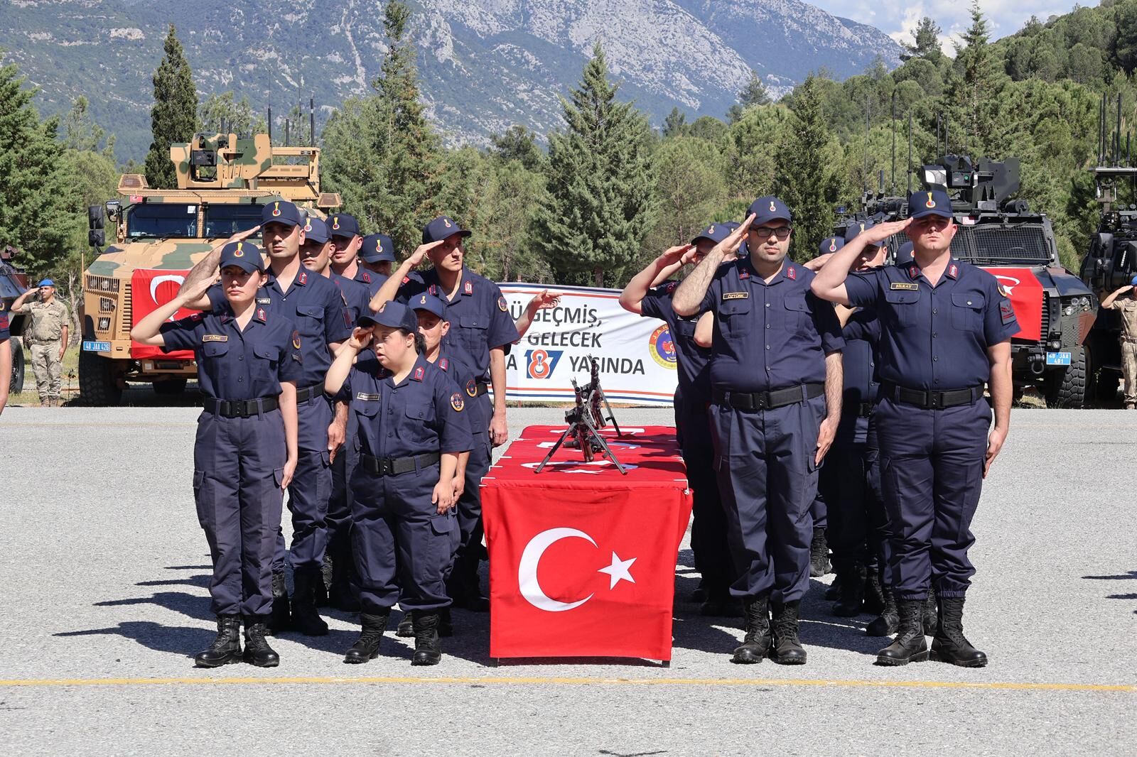 Muğla’da 29 Engelli Bir Günlüğüne Asker Oldu (11)