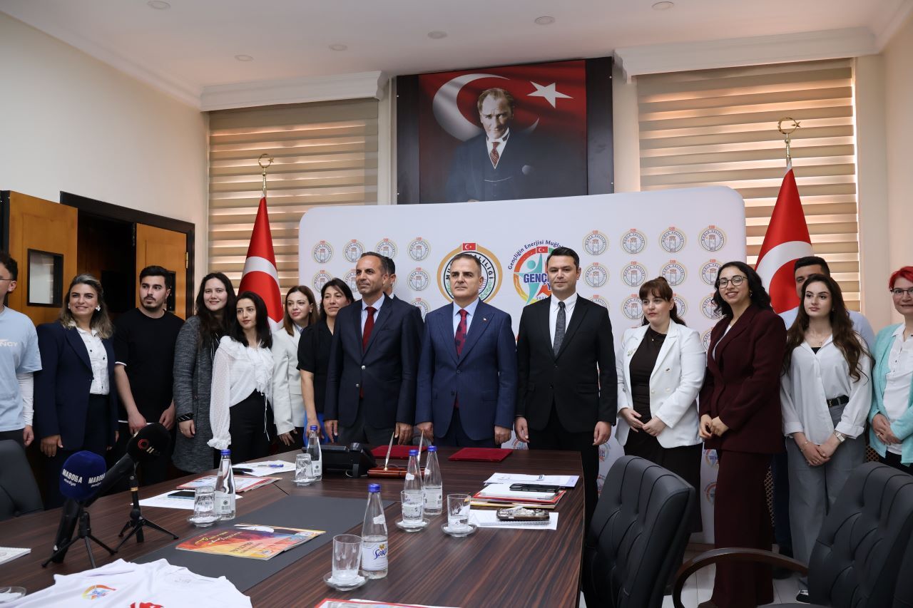 “Gençliğin Enerjisi, Muğla’nın Gücü” Için Imzalar Atıldı (3)