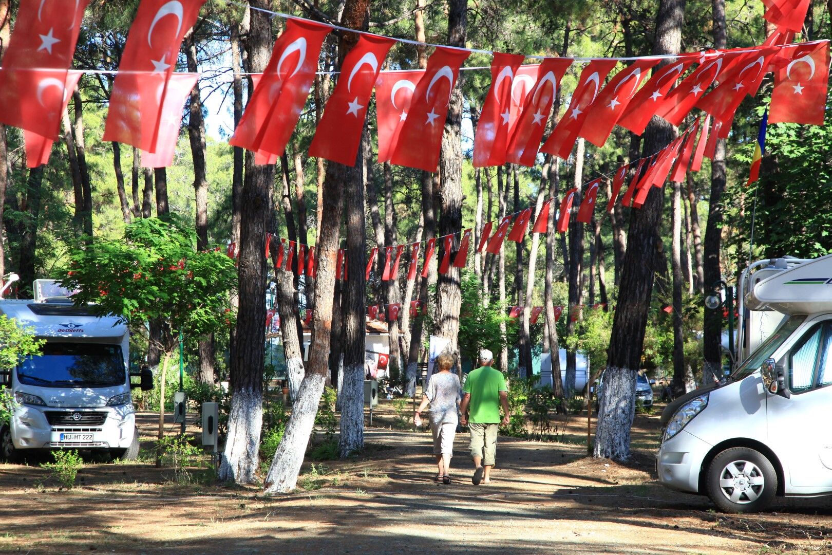 Aktur Karavan