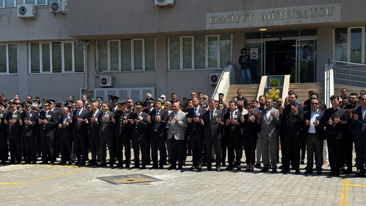 Şehit Polis Memuru Tayfun Baş Son Yolculuğuna Uğurlandıimg 5652