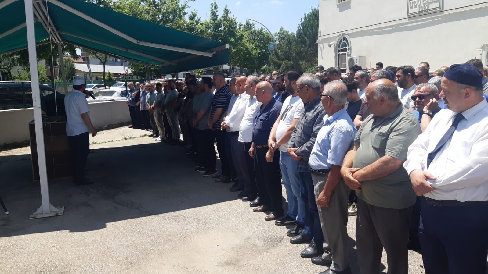 Sma Hastası Çocuğun Cihazını Çeken Baba İntihar Ettiaw724471 03