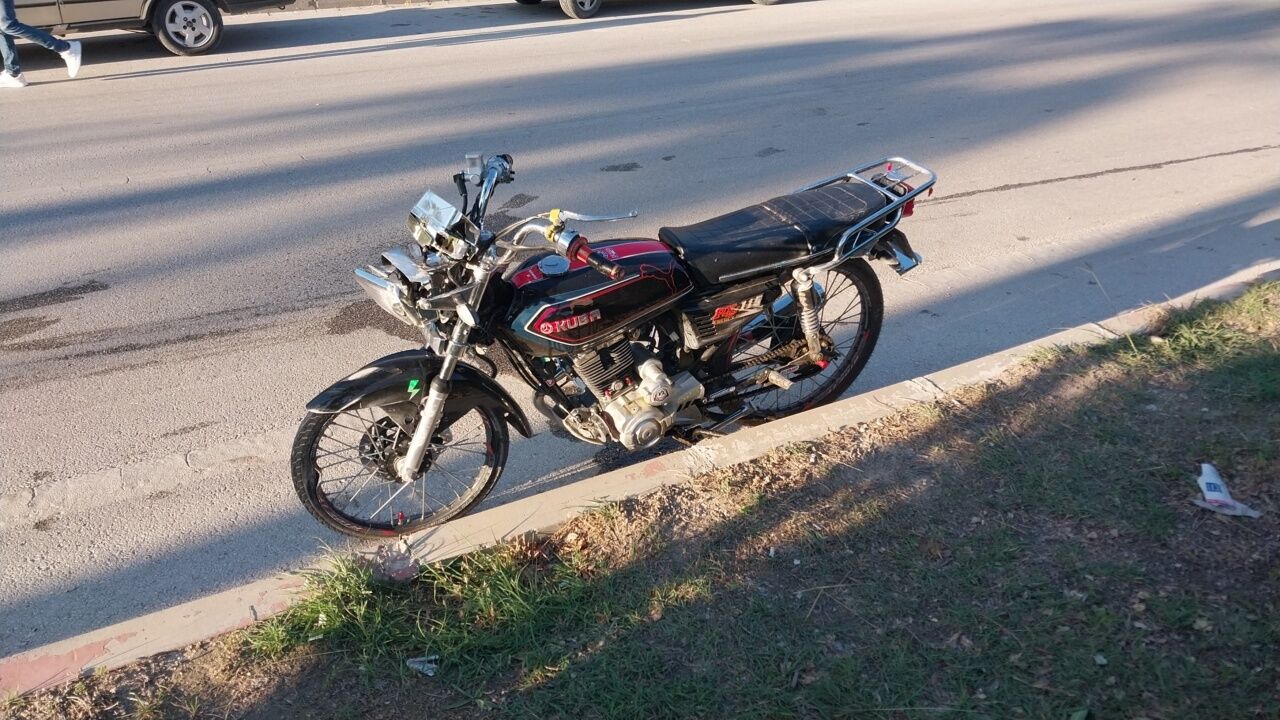 Trafik Levhasına Çarpan Sürücü Hayatını Kaybettiaw727027 02