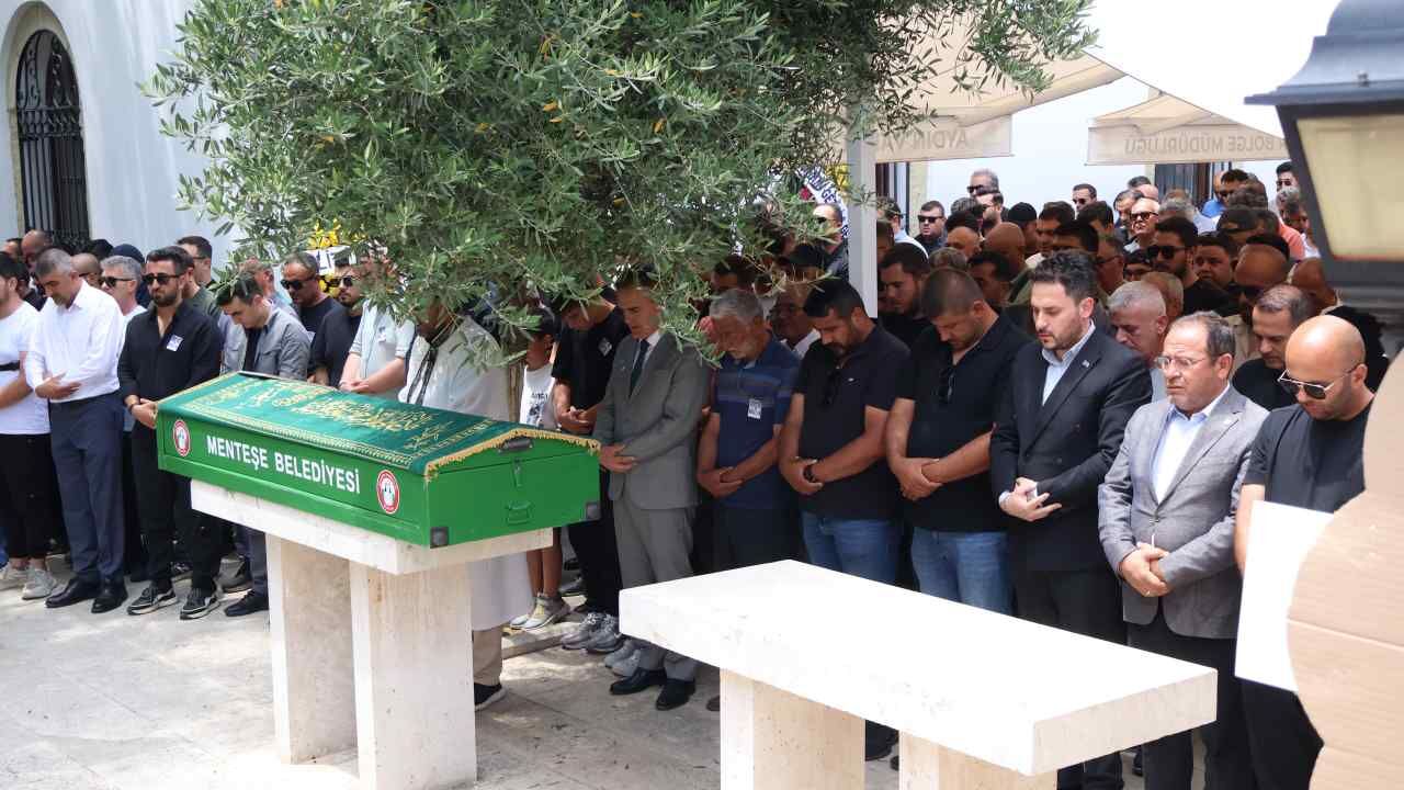 İş İnsanı Süleyman Baysal Son Yolculuğuna Uğurlandı (5)
