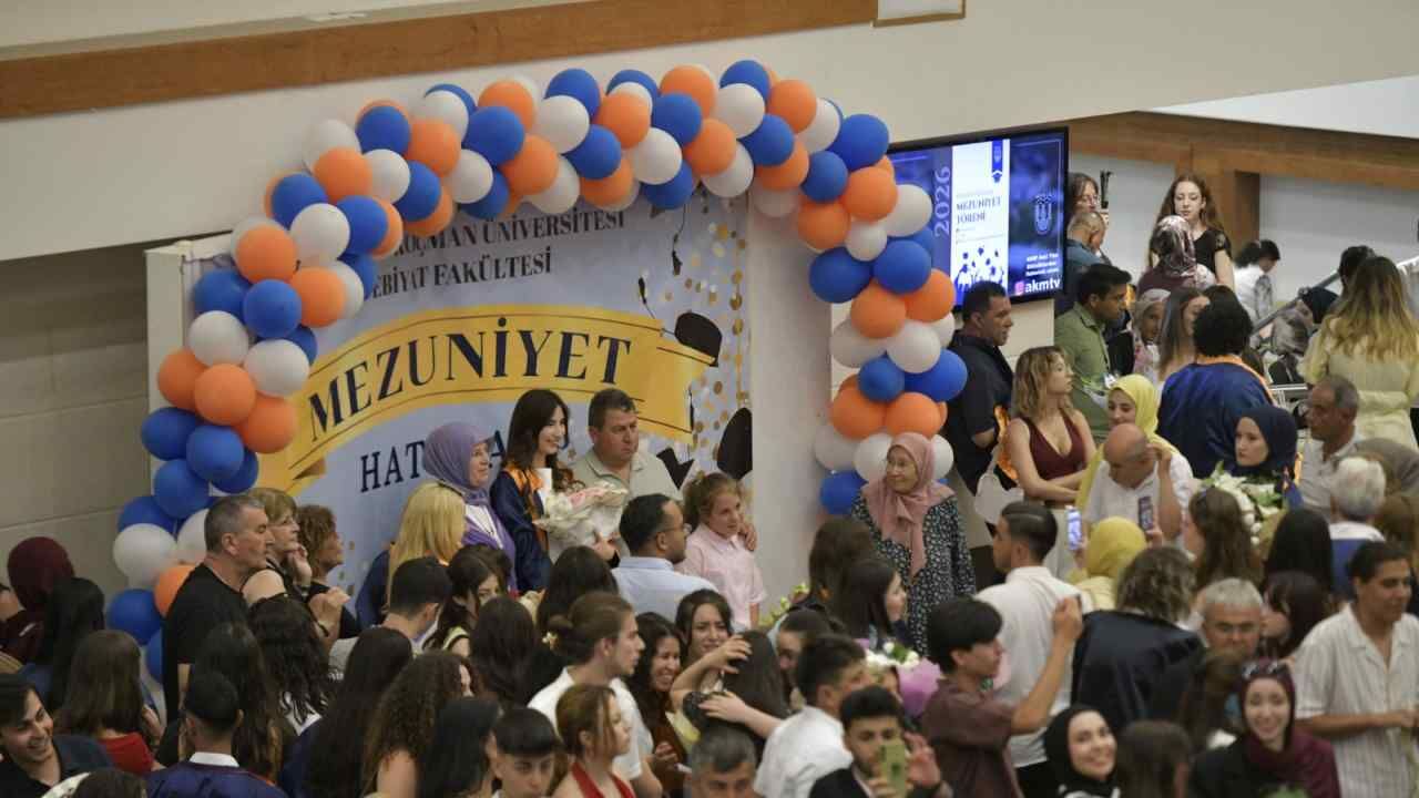 Mskü Edebiyat Fakültesi Mezuniyet Töreni Düzenlendi (5)
