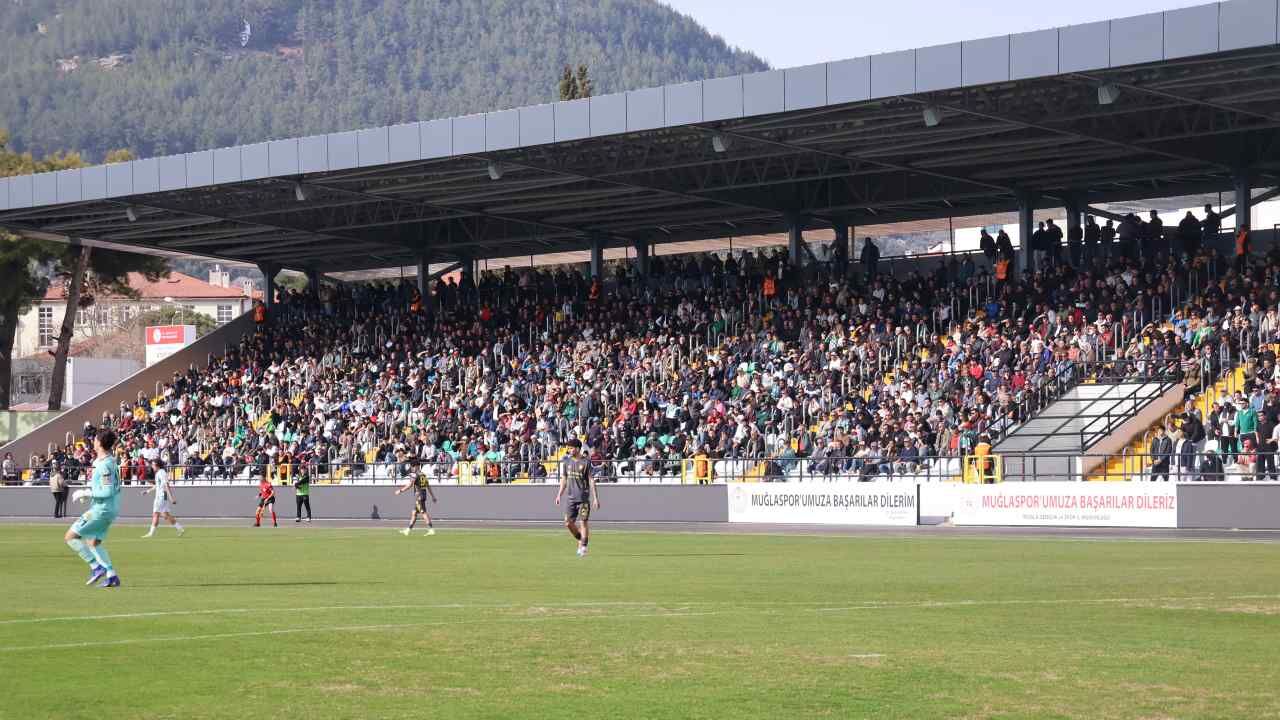Muğlaspor’da 2026 2027 Kombine Satışları Başladı (3)