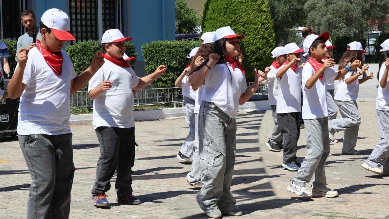 Muğla'da 162 Bin Öğrenci Karne Sevinci Yaşadı (1)