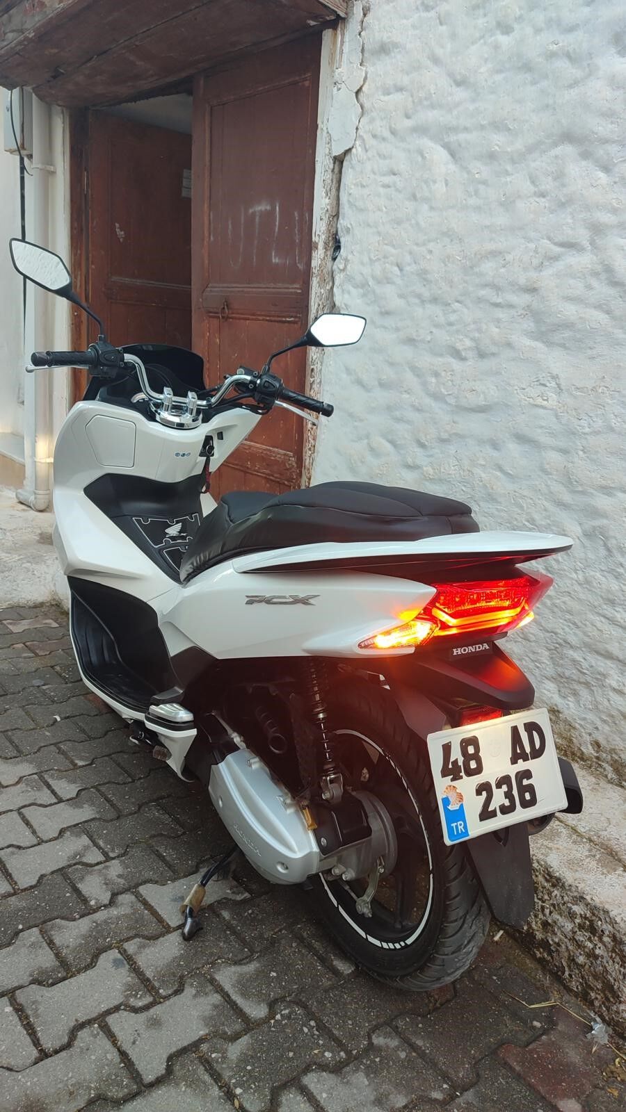 A W720699 01