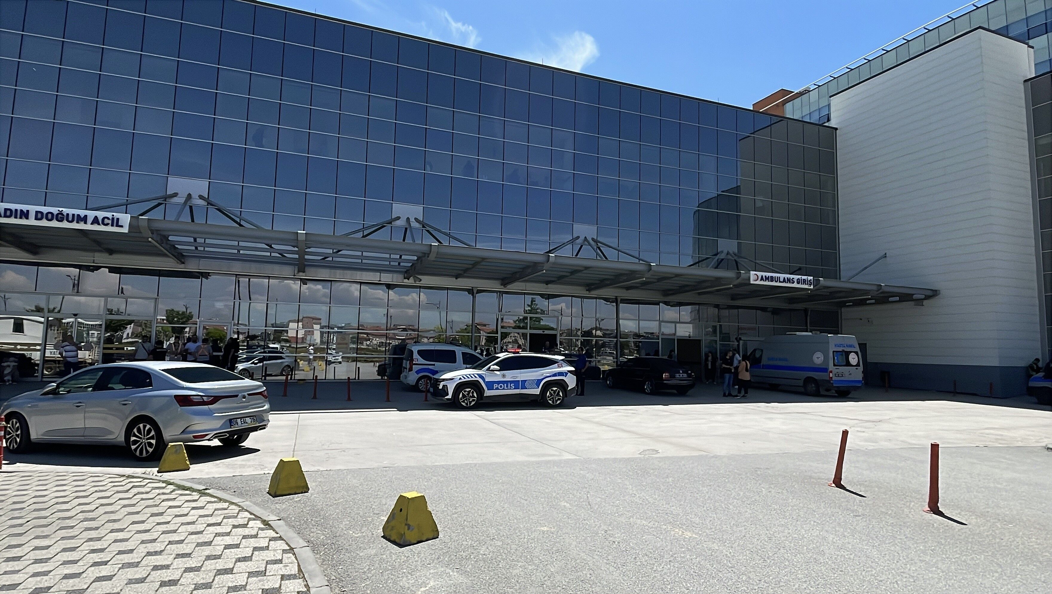 Boşanma Aşamasındaki Eşini Vurup Intihar Etti (2)