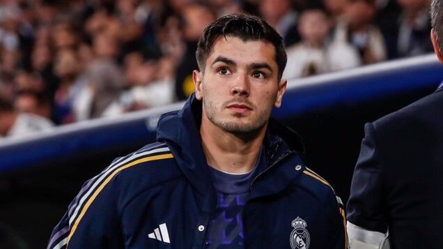 Fenerbahçe’de Aziz Yıldırım Transfer Düğmesine Bastı (6)
