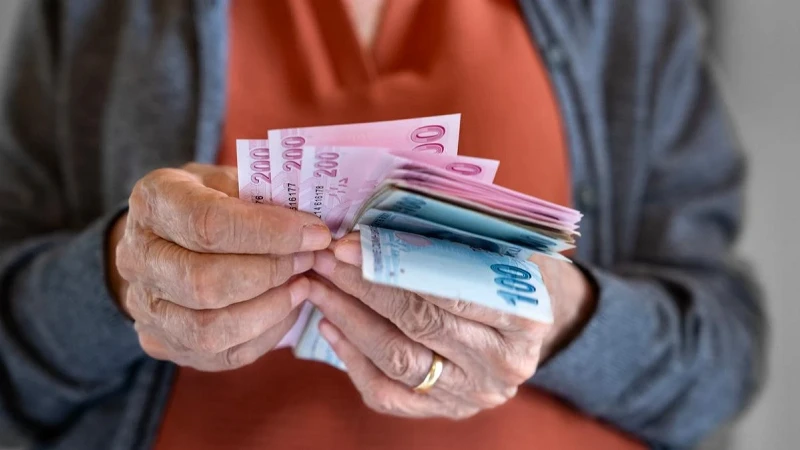 Ecb79E6D Emekli Temmuz Zammi 2026 20 Bin Tl Maas Alanlar Ne Kadar Zam Alacak Iste En Dusuk Emekli Maasinda One Cikan Rakamlar