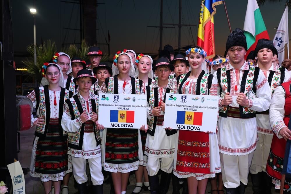 Bodrum’da Uluslararası Dans Festivali Renkli Görüntülere Sahne Oldu (3)