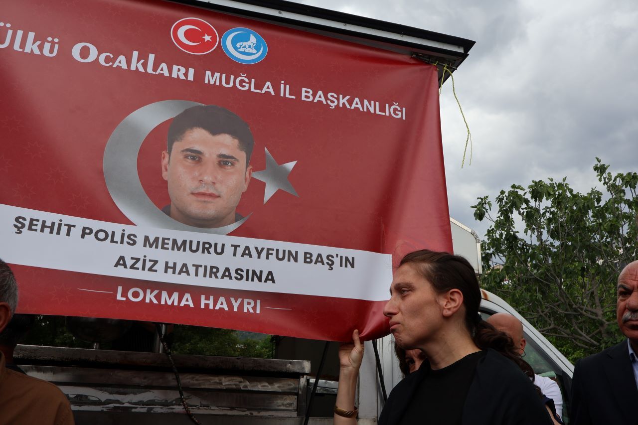 Şehit Polis Tayfun Baş Için Lokma Hayrı Düzenlendi (3)