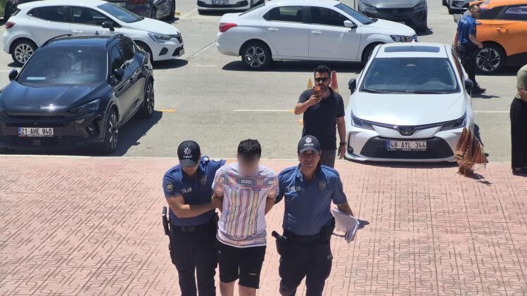 Bodrum’da “Dur” İhtarına Uymayan Ehliyetsiz Sürücü Yakalandı (1)