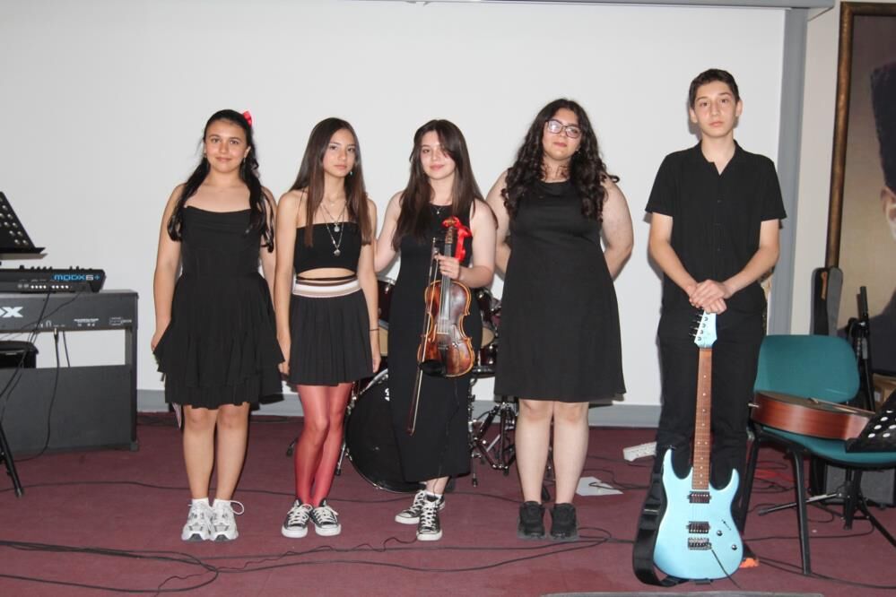 Menteşe Anadolu Lisesi’nde Müzik Yarışması Coşkusu (1)