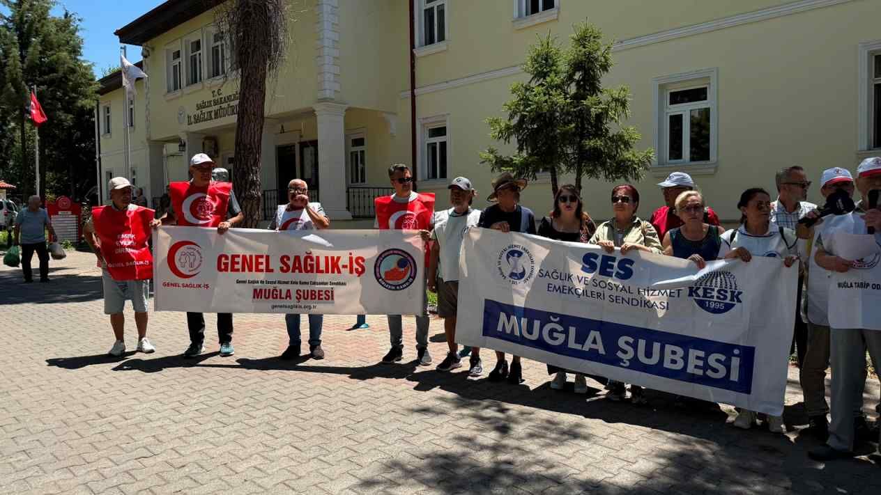 Muğla’da Sağlık Çalışanlarından Sözleşme Fesihlerine Tepki (1)