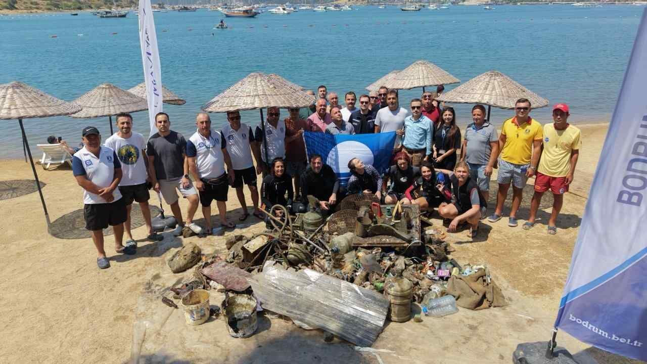 Bodrum’da Denizden 370 Kilogram Atık Çıkarıldı (3)