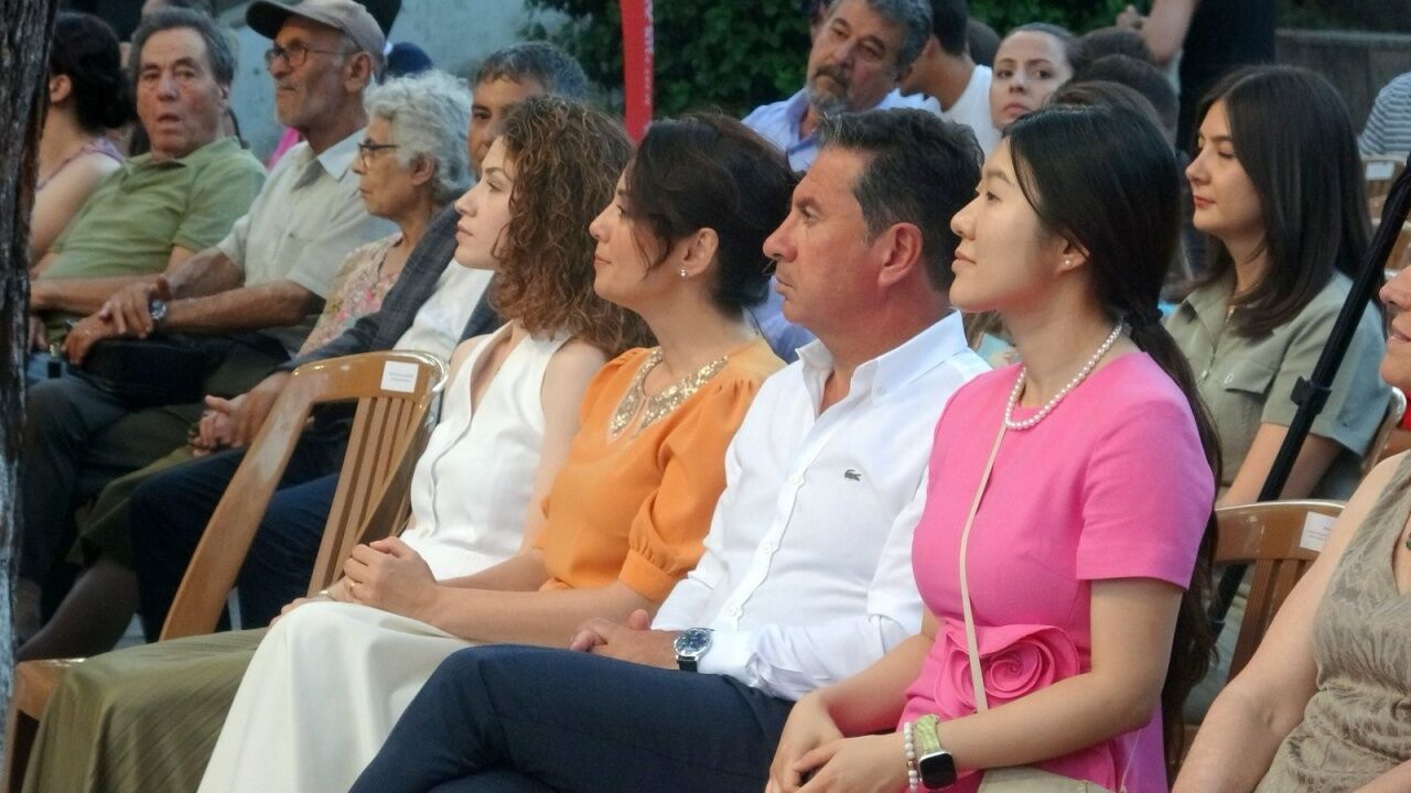 Muğla'da Çin Dans Gösterisi Iki Kültürü Buluşturdu4