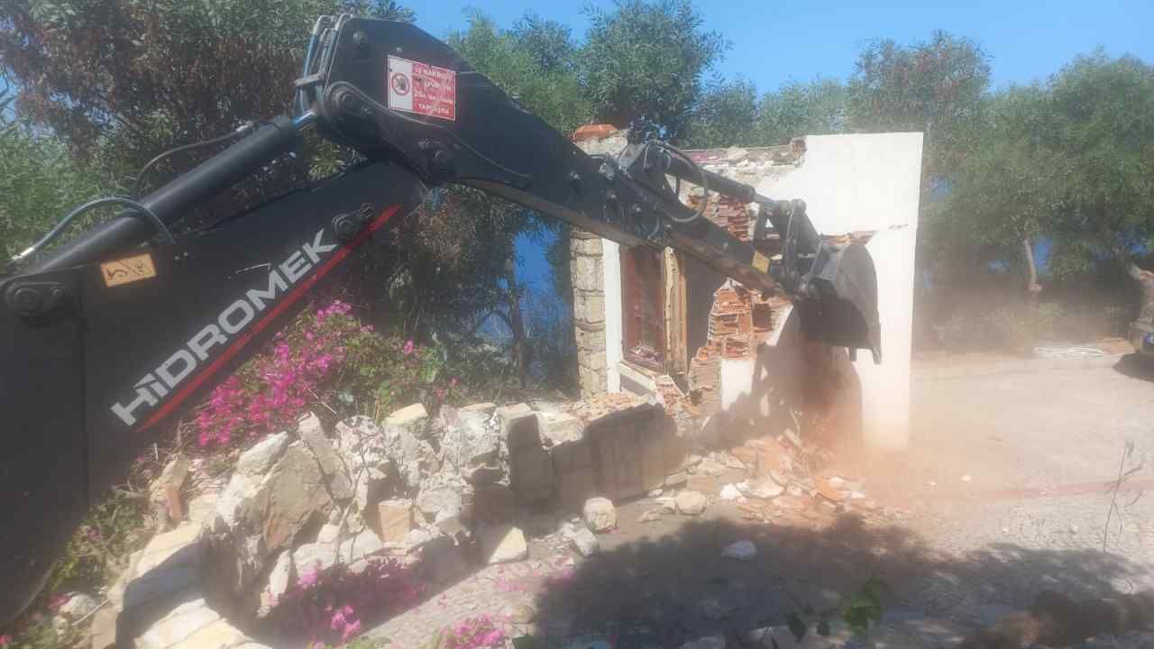 Bodrum’da Kaçak Yapılara Yıkım 64 Yapı Kaldırıldı (2)