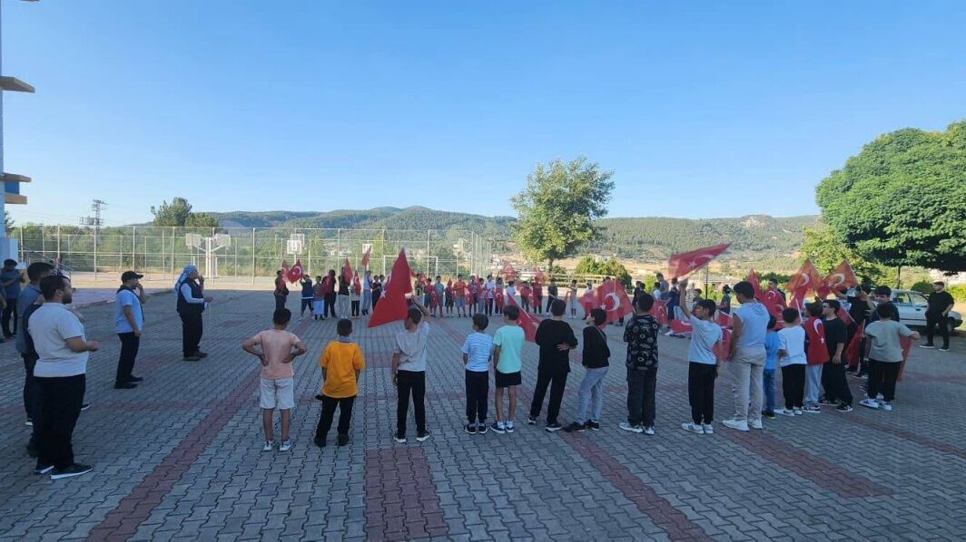 Genç Yıldızlar’dan Gazze’ye Destek Yürüyüşü3
