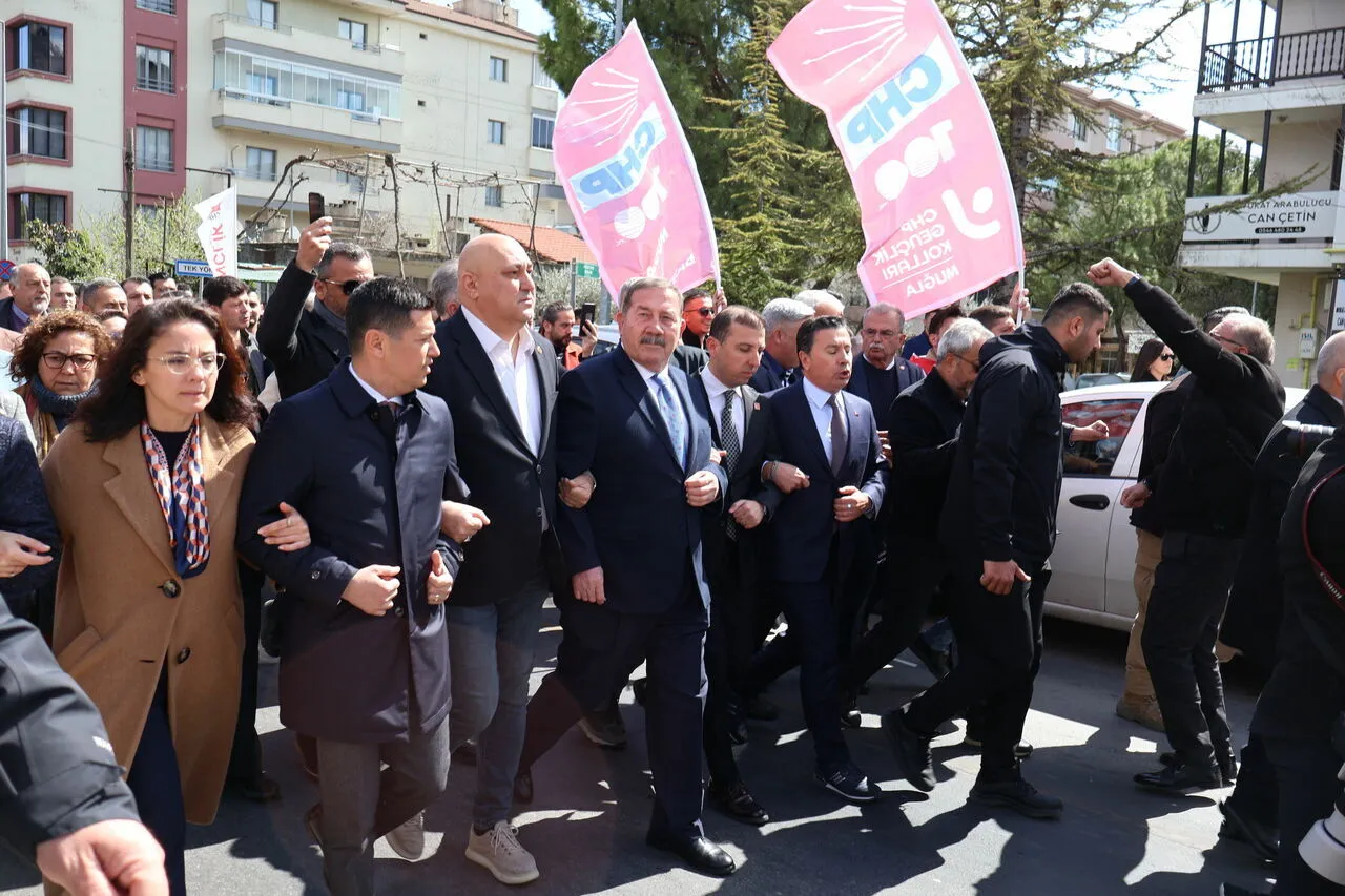 Muğla’da İmamoğlu Yürüyüşünde 26 Kişiye Takipsizlik (2)