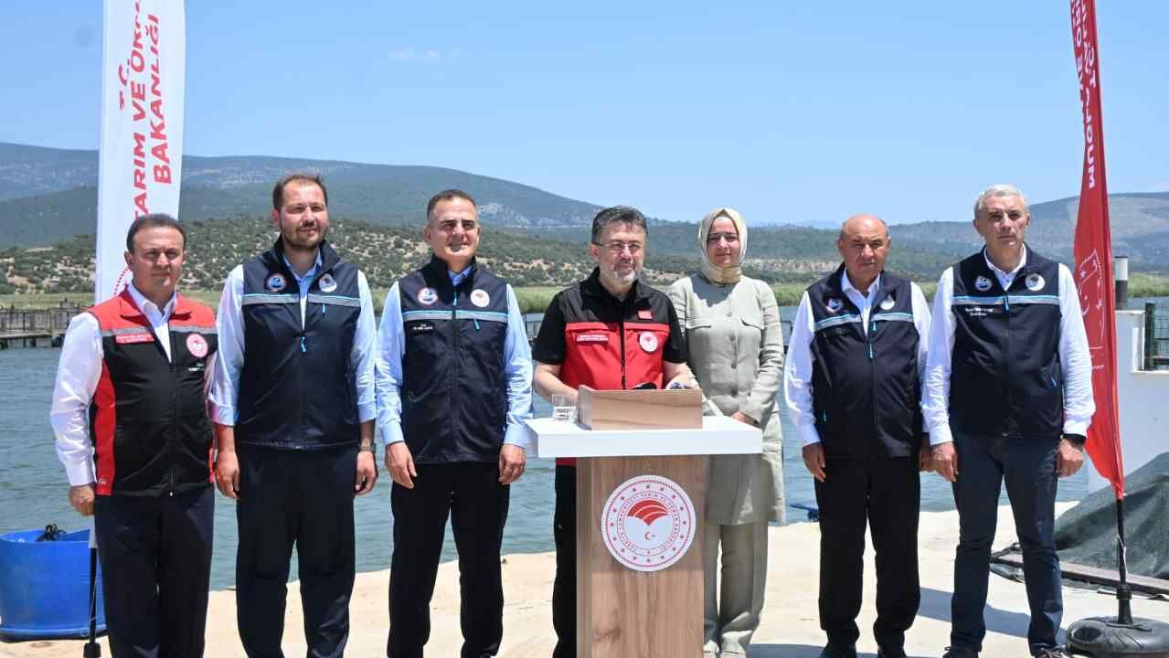 Bakan Yumaklı Milas'ta Su Ürünleri Tesisini İnceledi (4)