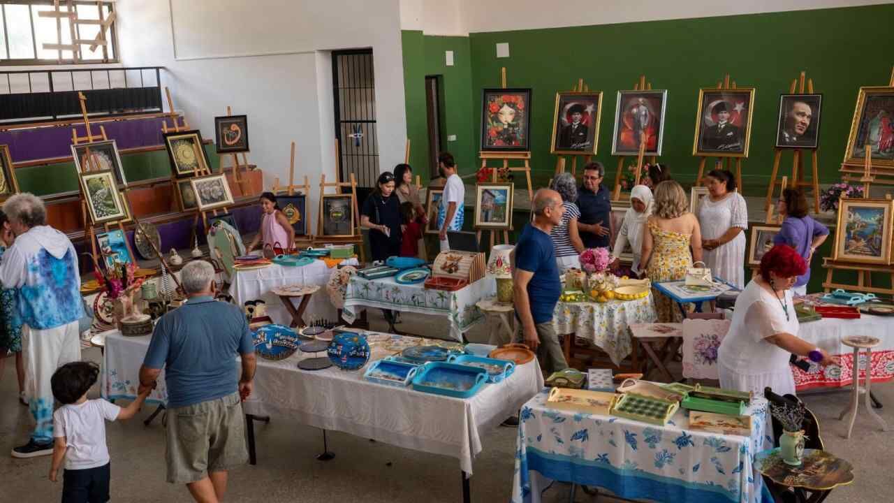 Menteşe'de El Sanatları Sergisi Ziyaretçilerini Ağırlıyor (1)