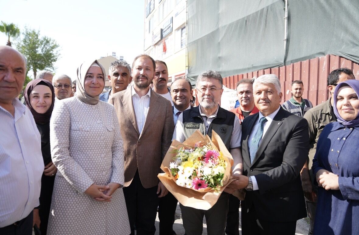 Bakan Yumaklı Seydikemer’de Temaslarda Bulundu