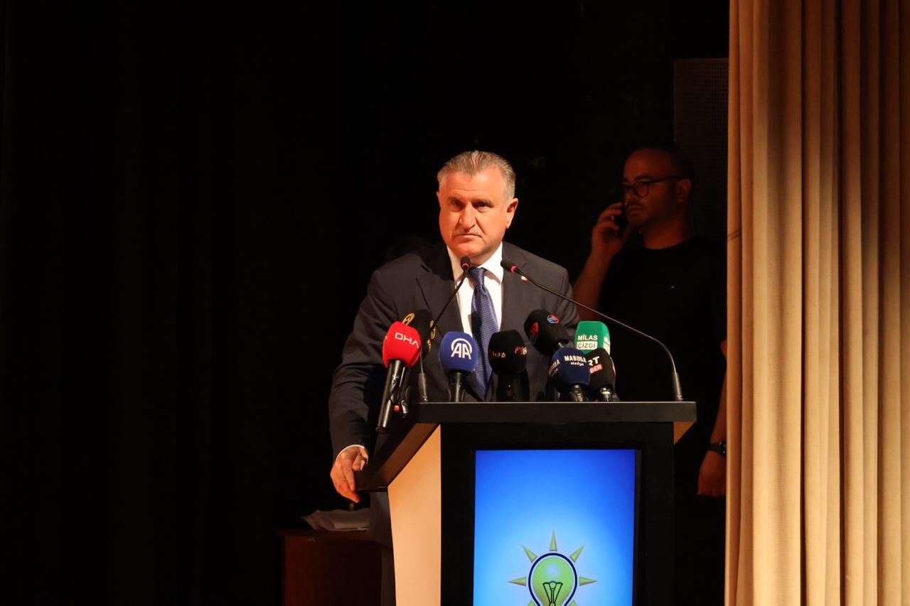 Bakan Bak “Nato’nun Yeniden Kurgulanmasında Türkiye’nin Rolünü Gördünüz” (1)