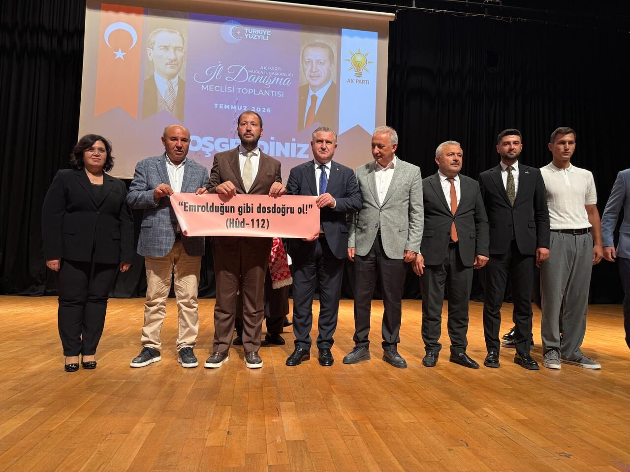 Bakan Bak’tan Marmaris’e “İnat” Olimpik Havuz Müjdesi (1)