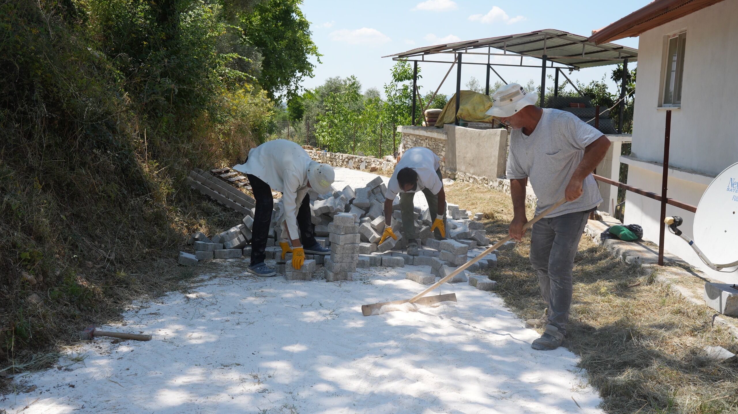 Yatağan’da Yol Ve Üstyapı Çalışmaları Sürüyor (4)