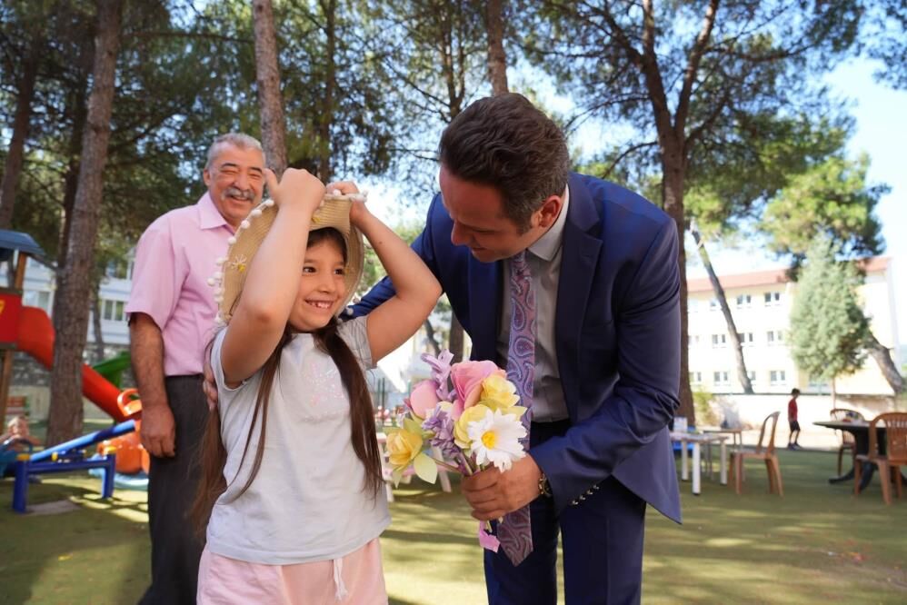 Emre Çay’dan Yaz Döneminde Eğitime Devam Eden Anaokuluna Ziyaret (1)