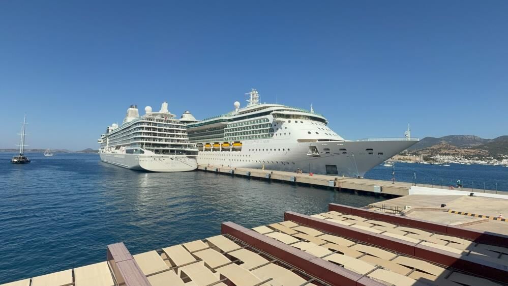 İki Dev Kruvaziyer Bodrum’a 3 Bin 319 Turist Getirdi (3)