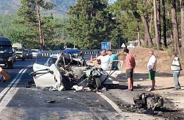 Marmaris Datça Yolunda Feci Kaza 3 Yaralı (2)